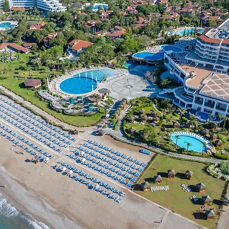 Starlight Resort 5*